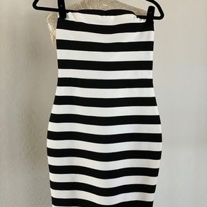 EXPRESS Black White Stripe Strapless Mini Fitted M